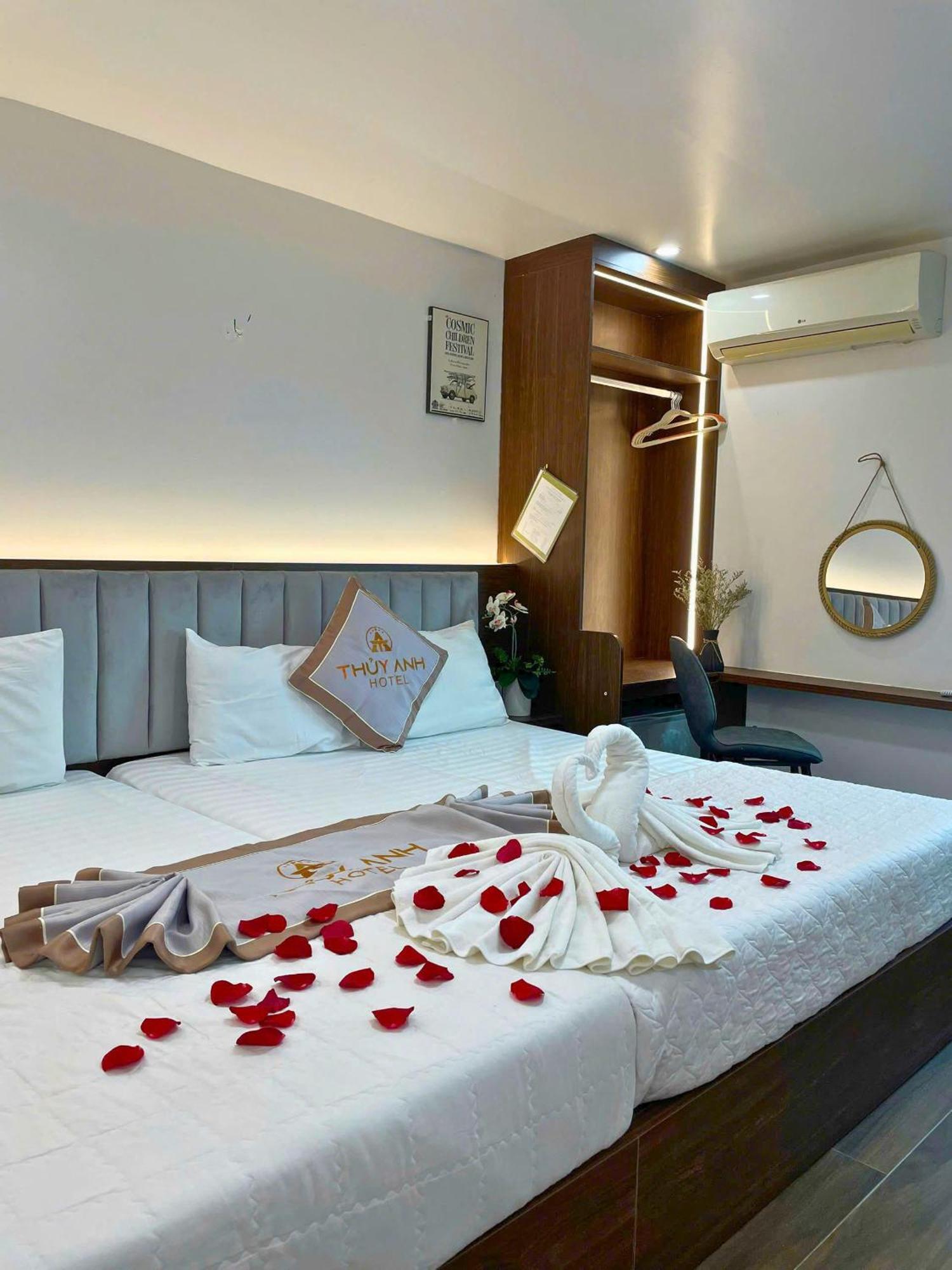 Thuy Anh Hotel Dong Khe Sau Exterior foto