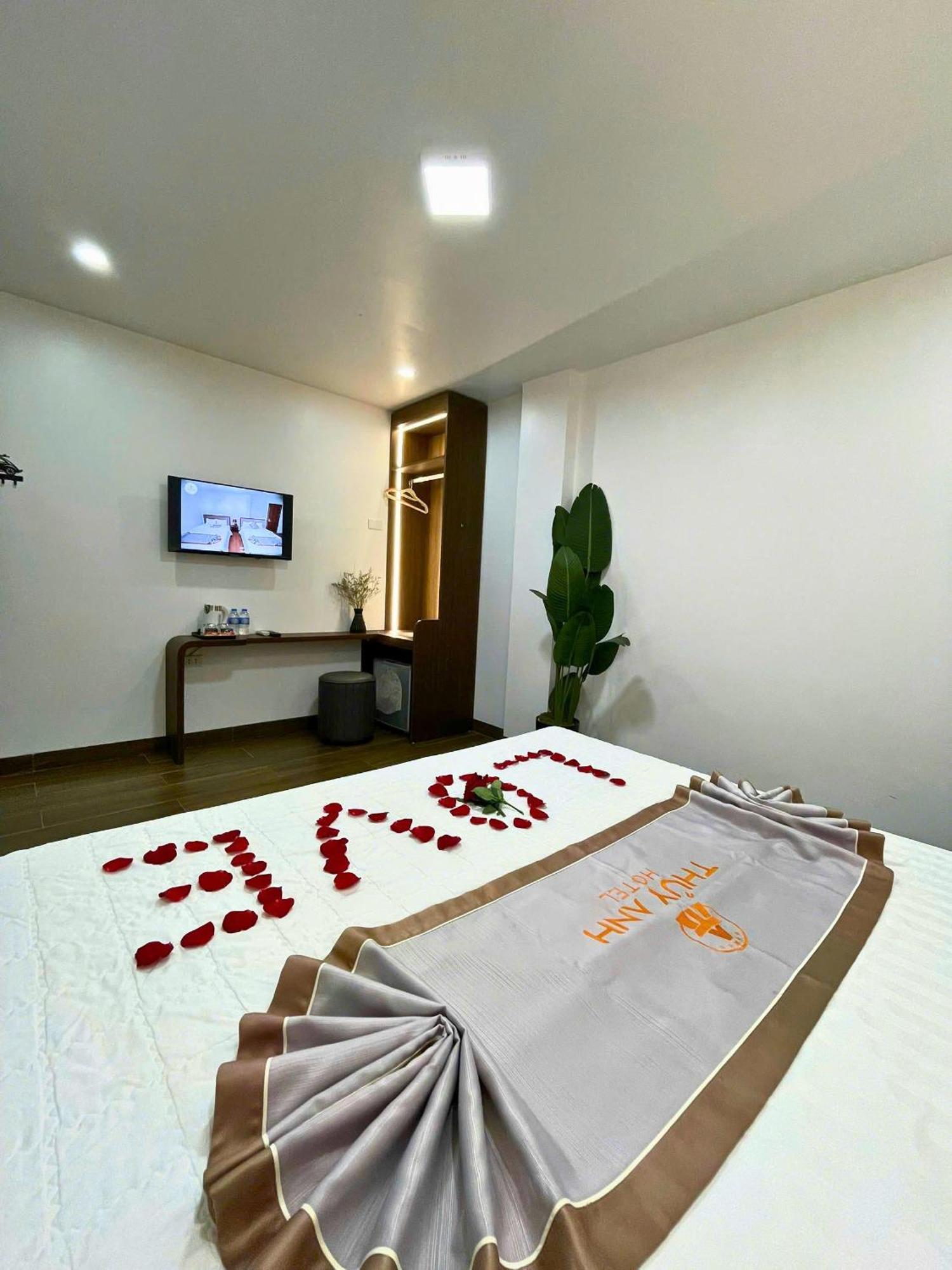 Thuy Anh Hotel Dong Khe Sau Exterior foto